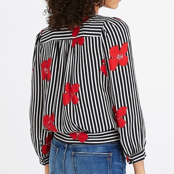 Madewell Black and Red Floral Wrap Blouse Top in Candied Orchids Size Small - Picture 9 of 12